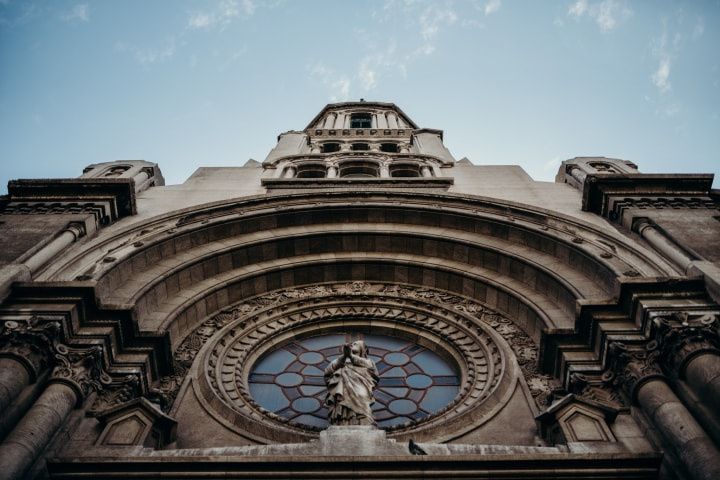 Top 10 najczęściej poszukiwanych kościołów do zawarcia małżeństwa w Santiago
